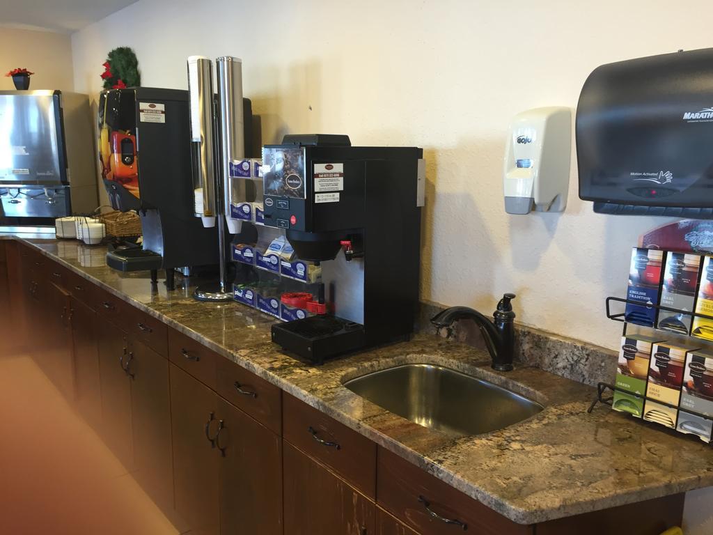 Americas Best Value Inn Grand Forks Luaran gambar