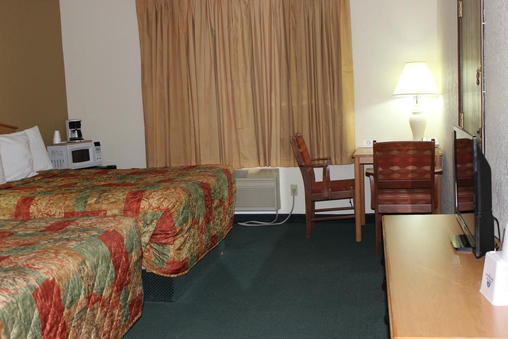 Americas Best Value Inn Grand Forks Luaran gambar