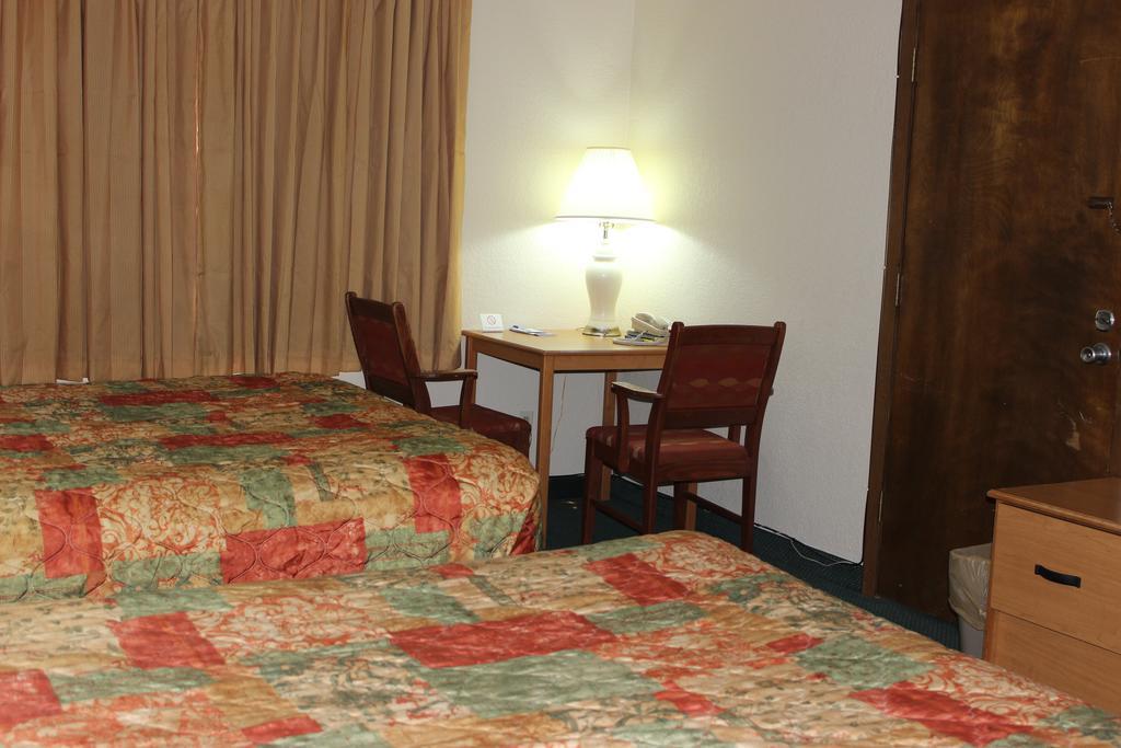 Americas Best Value Inn Grand Forks Luaran gambar