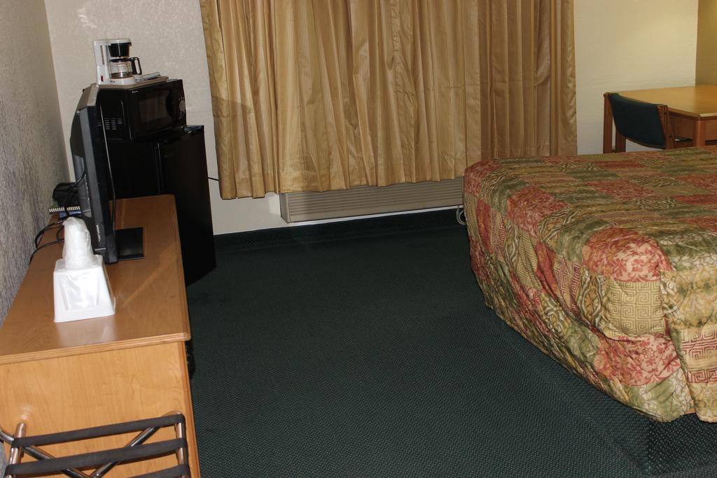 Americas Best Value Inn Grand Forks Luaran gambar