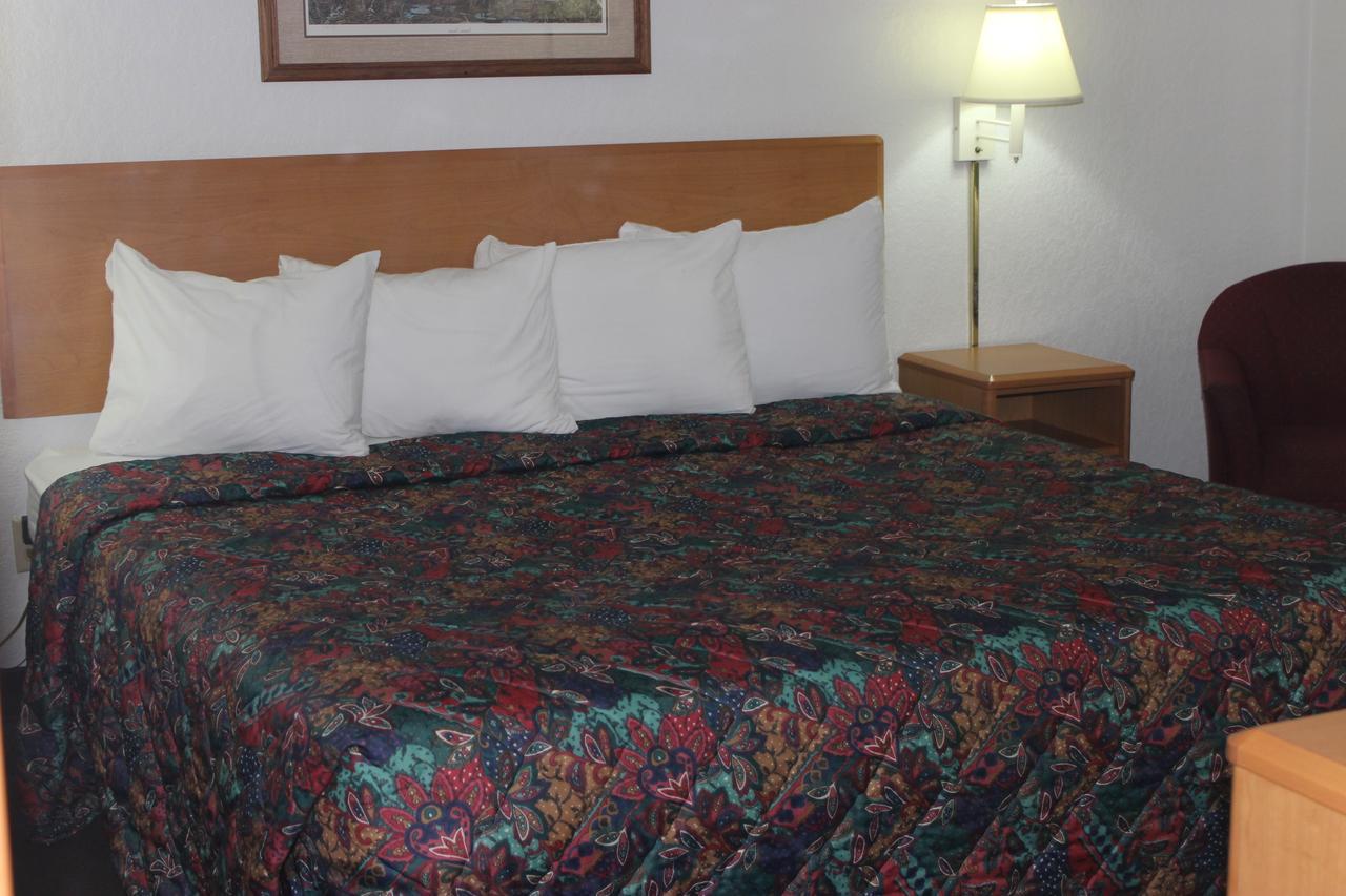 Americas Best Value Inn Grand Forks Luaran gambar