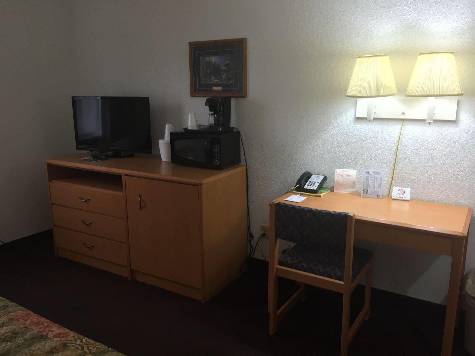 Americas Best Value Inn Grand Forks Luaran gambar