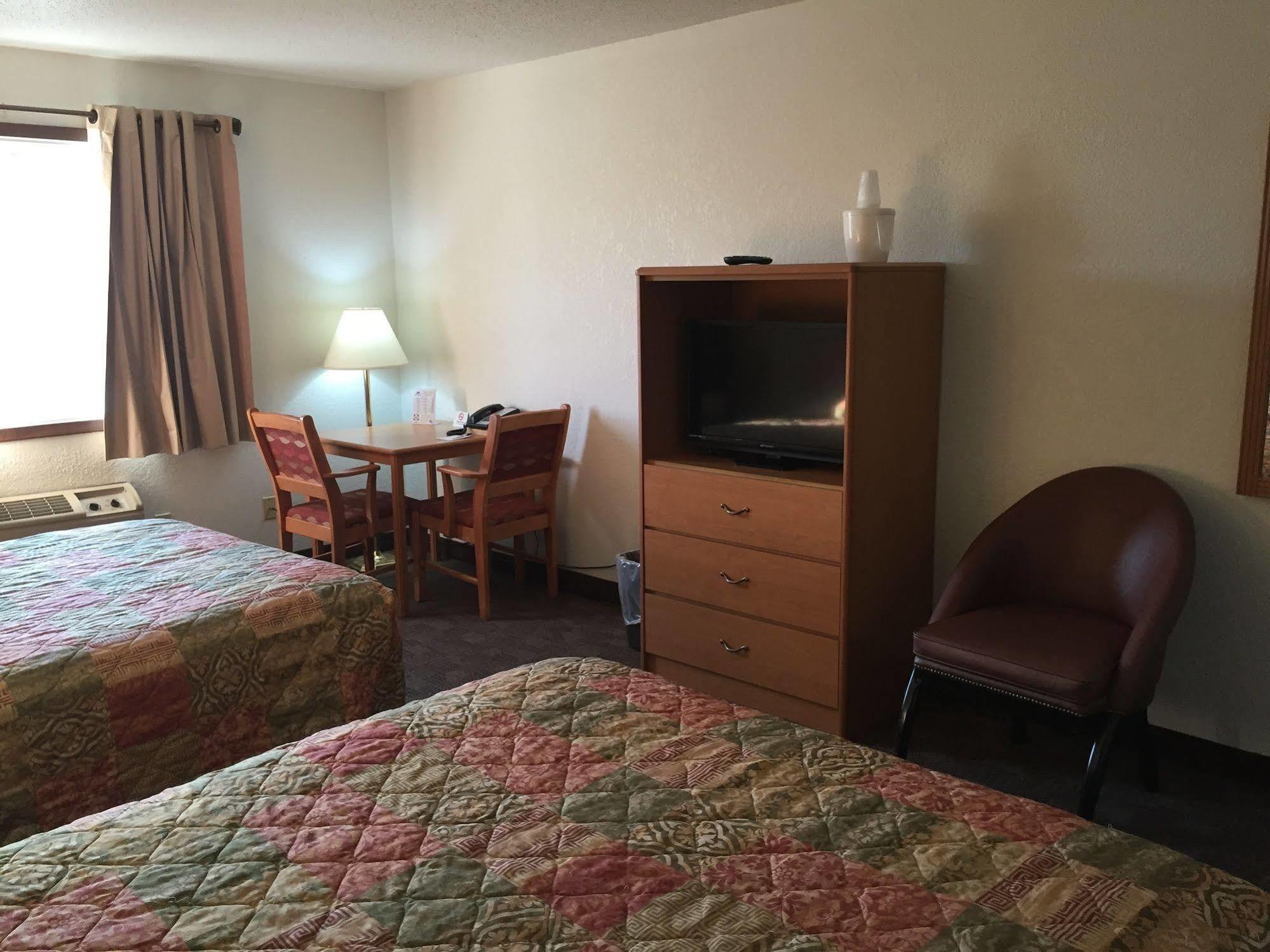 Americas Best Value Inn Grand Forks Luaran gambar