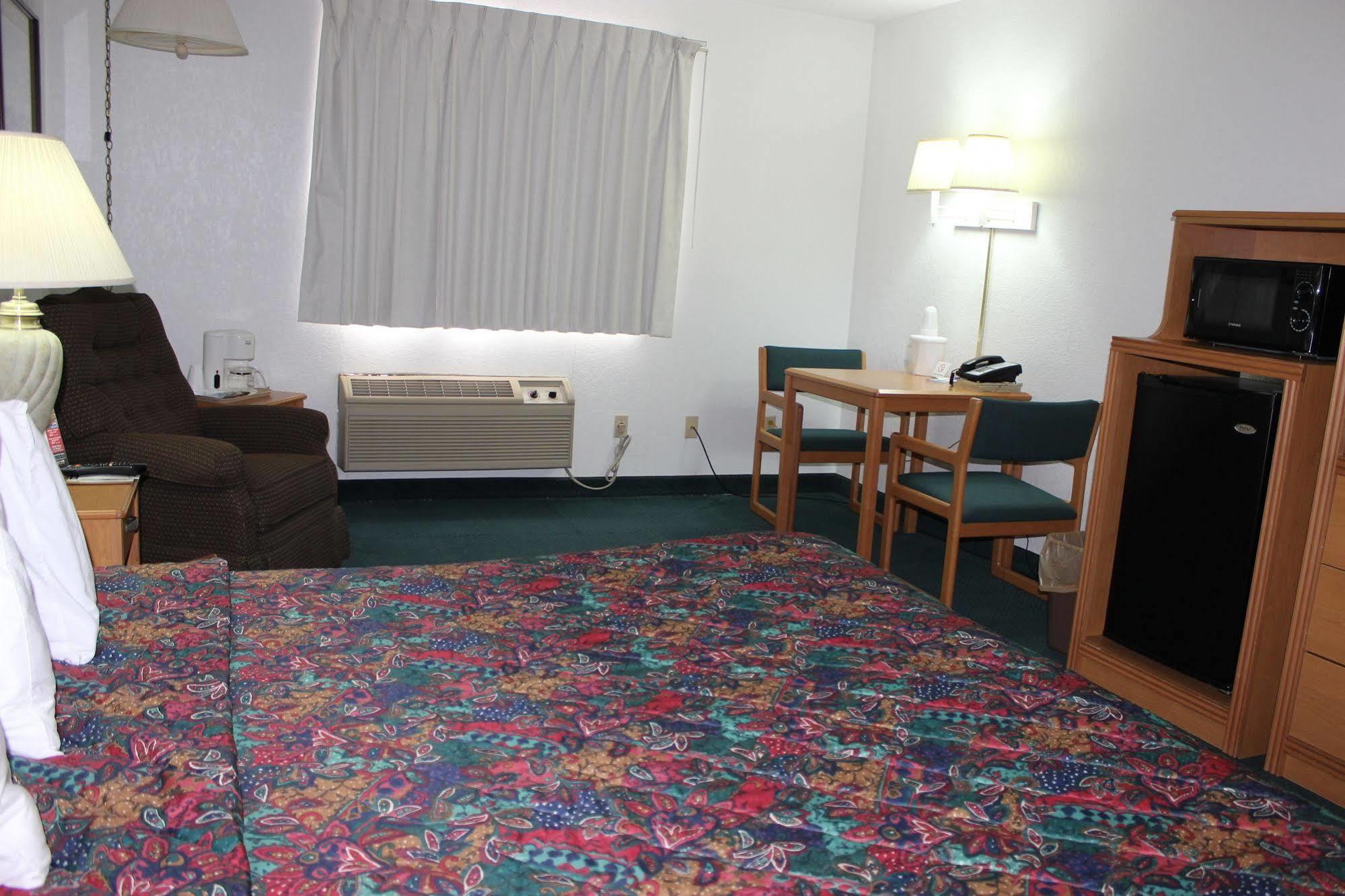 Americas Best Value Inn Grand Forks Luaran gambar