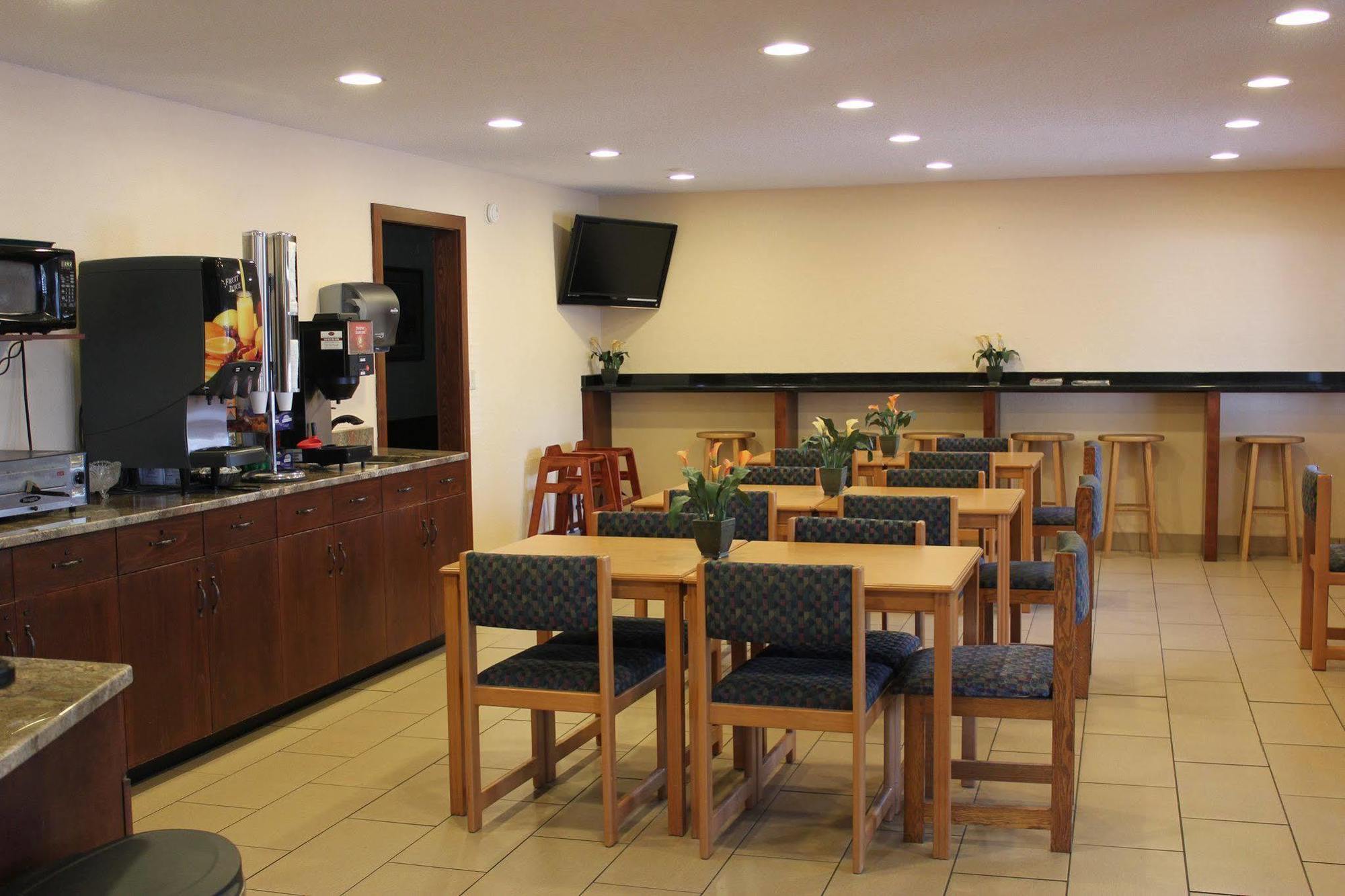 Americas Best Value Inn Grand Forks Luaran gambar